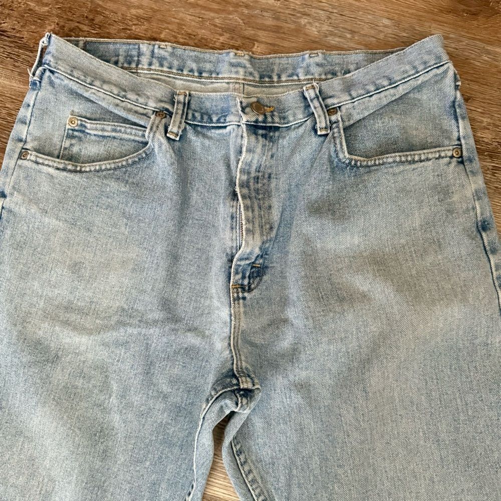 Wrangler Light Wash Straight Leg Jeans Size 36 - Picture 2 of 12